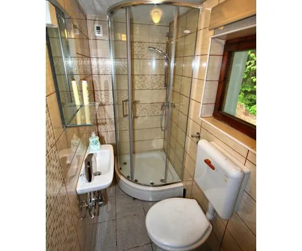 Vakantiehuis Pocitniska Hisa Jeklar